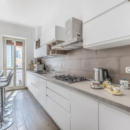 Casa Malupa Luxury Apts San Giovanni In Laterano * 罗马